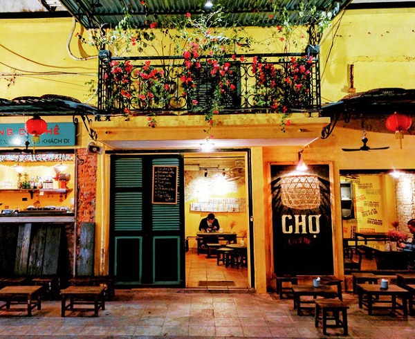 thiết kế quán cafe nhỏ bình dân